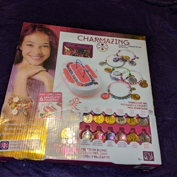 Charmazing Girls Need Bracelet and Jewelry Making Kit - Picture 5 of 9